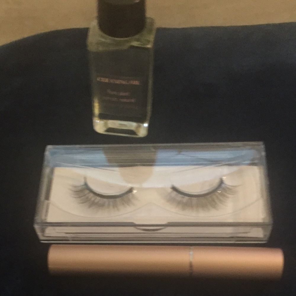 Magnetic Lashes Model Lovely and Liner Starter Kit